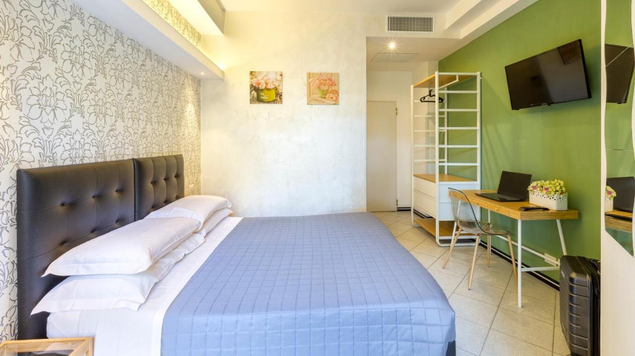 Hotel La Nidiola Riccione Exteriör bild