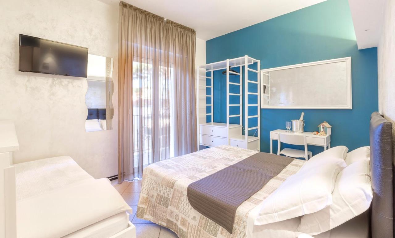 Hotel La Nidiola Riccione Exteriör bild